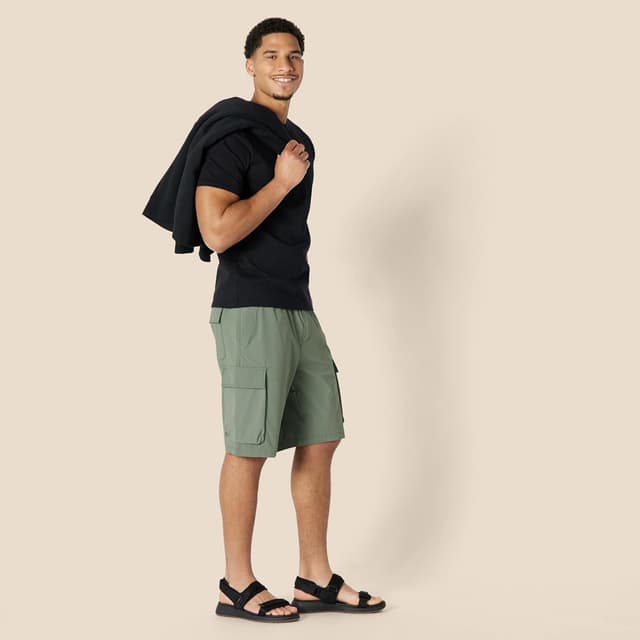 Detalle de Amazon Essentials Men’s Relaxed-Fit Heavyweight Cotton T-Shirt