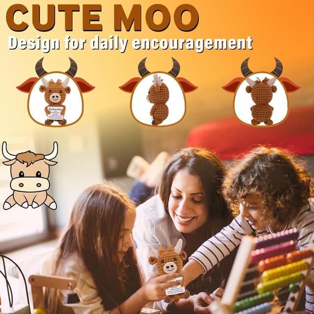 Detalle 2 de QBEJIME Highland Cow Gifts for Women – Positive Crochet Animals & Cow Keyring with Encouraging Card