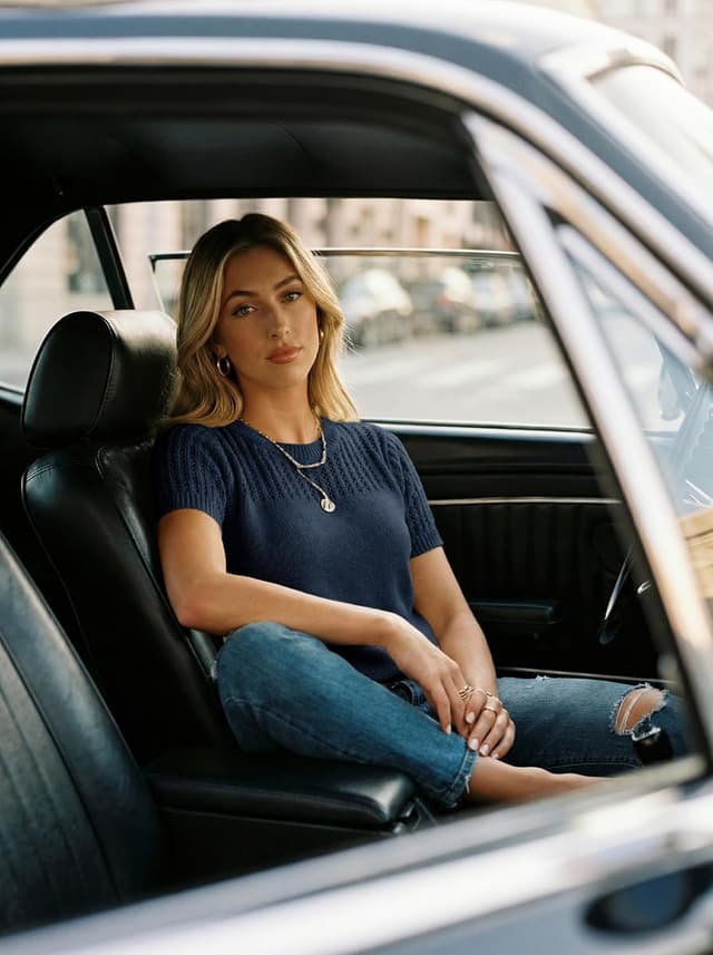 Detalle de Dokotoo Women’s Hollow Out Crewneck Short Sleeve Knit Sweater Top (Loose Fit)