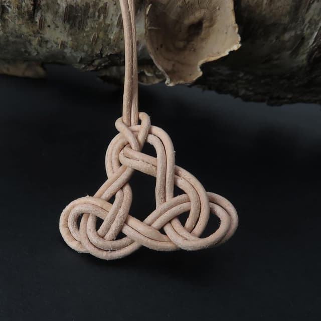 Thumbnail 4 de Benda/corda/striscia in pelle marrone, circa 2 mm, lunghezza 5 m