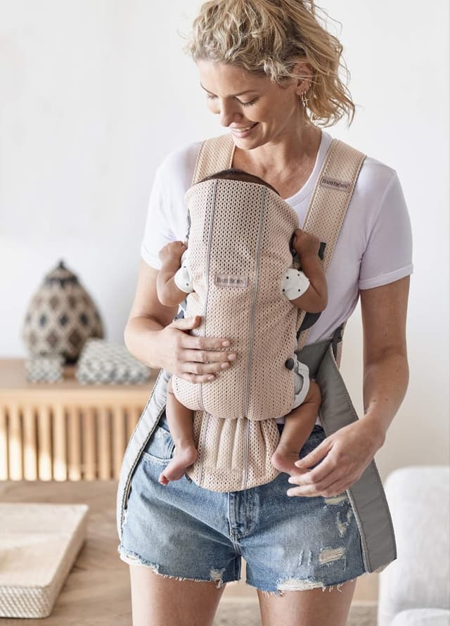 Detalle 2 de BabyBjörn Marsupio Mini Mesh 3D Rosa perlato