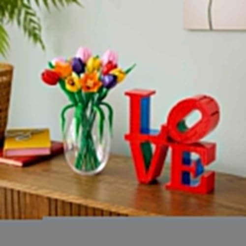 Thumbnail 8 de LEGO Botanicals Ramo de Tulipanes 11501: kit de construcción floral para regalo del Día de la Madre