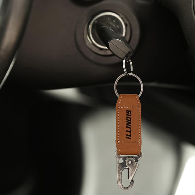 Detalle de Rico Industries NCAA Laser Engraved Carabiner Keychain