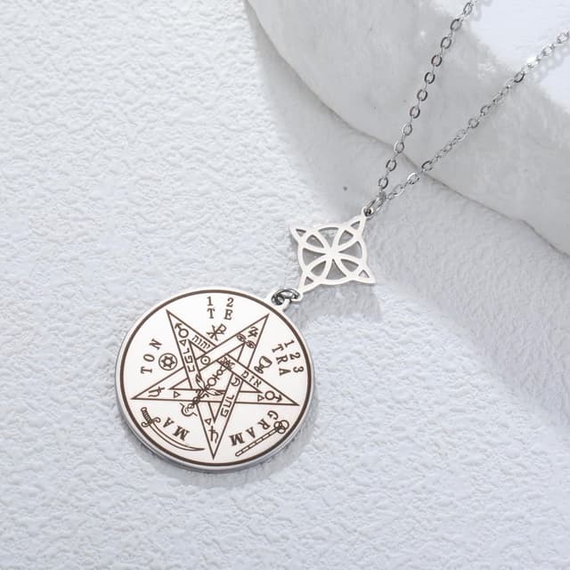 Detalle de Dreamtimes Collana con nodo delle streghe e pentagramma Tetragrammaton in acciaio inossidabile