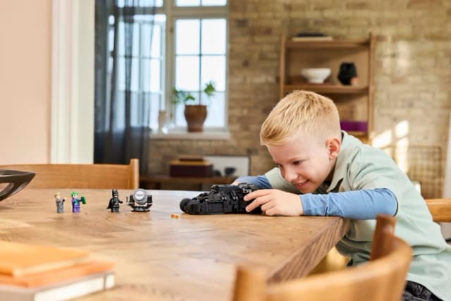 Thumbnail 7 de Lego 76303 Tumbler vs. Two-Face und The Joker 429 Teile