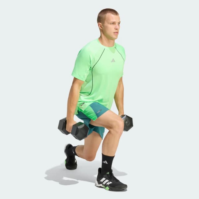 Detalle de Pantalón corto Tech Apparel CLIMACOOL de adidas en verde