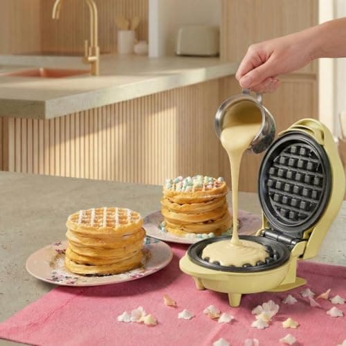 Thumbnail 6 de Bestron Mini gofrera retro de 550 W para gofres pequeños (Ø 10 cm) en amarillo