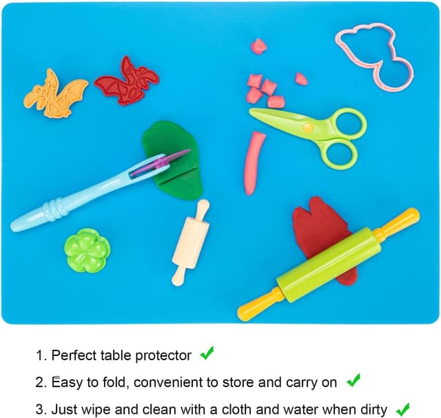 Detalle de Kids dough tools & cutters set (41 pieces) with rolling pin, moulds, scissors, play mat and storage bag