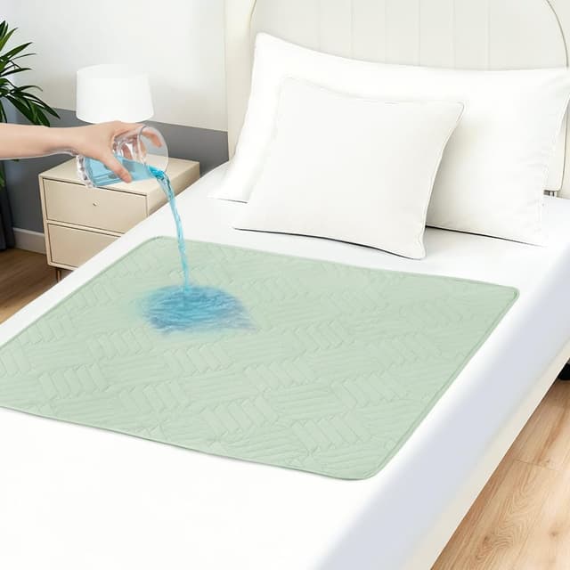 Detalle de DUJUIKE Coprimaterasso impermeabile 90×150 cm verde: materassino lavabile antiscivolo per incontinenza e piccoli incidenti