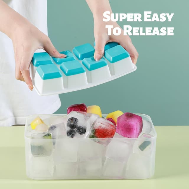 Detalle 2 de JRISBO Large Ice Cube Moulds (4.5cm square) with Lids — set of 2 silicone trays