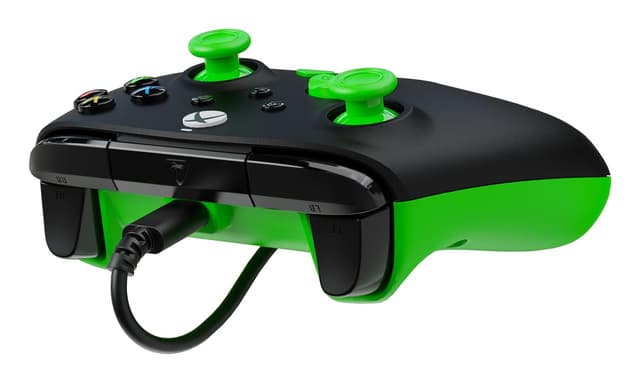 Detalle de Turtle Beach Rematch Core (Schwarz/Grün) – kabelgebundener Gaming-Controller für Xbox Series X|S, Xbox One & Windows-PCs