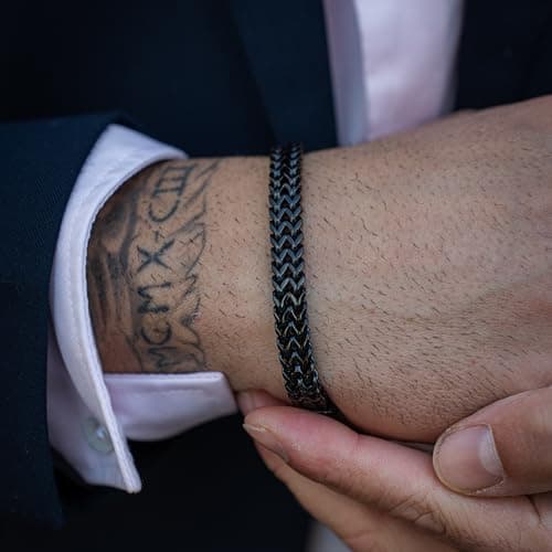 Detalle de SERASAR pulsera de hombre negra de acero inoxidable trenzado 316L (8 mm)