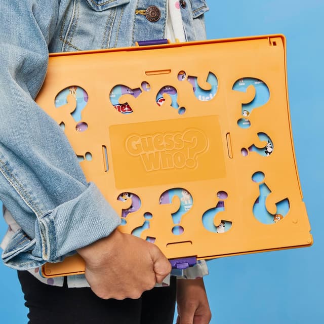 Detalle de Hasbro Gaming Guess Who? Bluey Edition (Bluey Characters & Objects) Board Game for Kids, 2 Players, Travel Friendly, Ages 6+