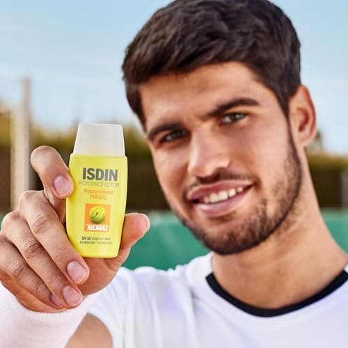 Detalle 2 de ISDIN Fotoprotección Fusion Water MAGIC by Alcaraz, protector solar facial ultraligero con efecto refrescante (50 ml)