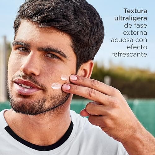 Detalle de ISDIN Fotoprotección Fusion Water MAGIC by Alcaraz, protector solar facial ultraligero con efecto refrescante (50 ml)
