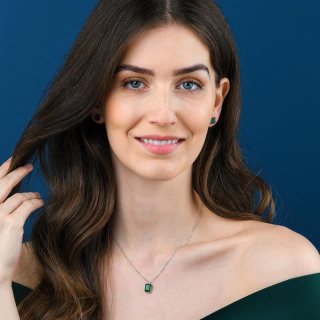 Detalle 2 de namana Collana da donna in Argento Sterling 925 con pietra smeraldo rettangolare e scatola regalo (taglia S)