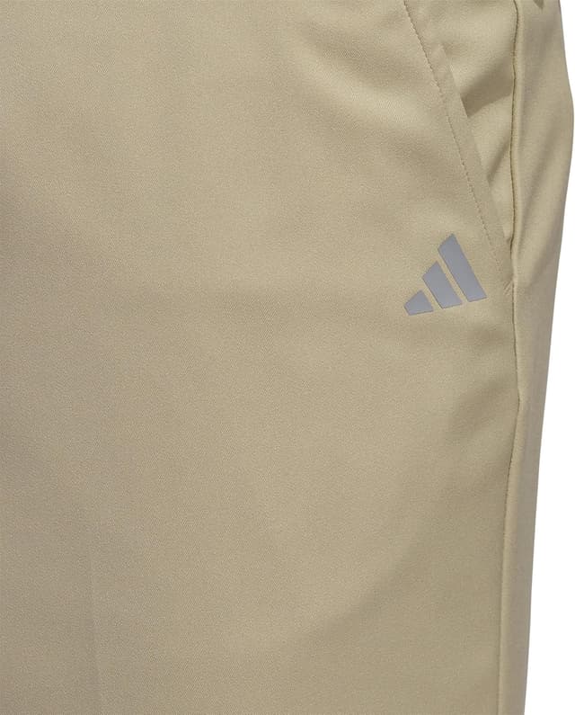 Detalle de adidas Adi Advantage Men’s Golf Shorts (Regular Fit)