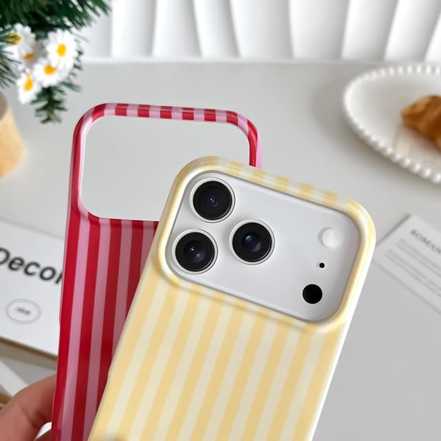 Detalle de SmoBea Cute Striped Case for iPhone 17 Pro Max (Soft TPU Slim Shockproof) – Yellow