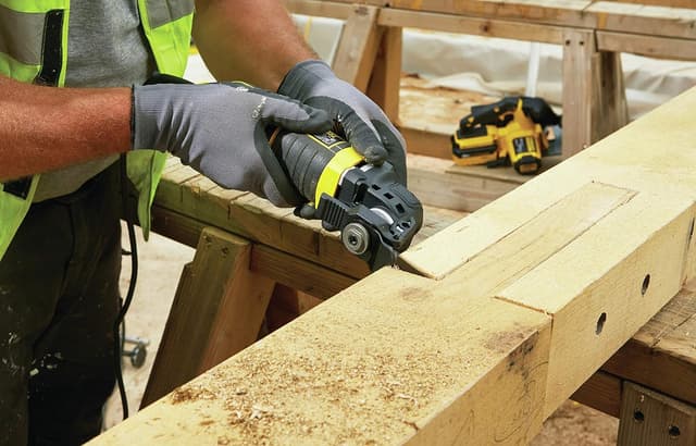 Detalle 2 de STANLEY FATMAX FME650K 071555 utensile multifunzione 300W con velocità variabile