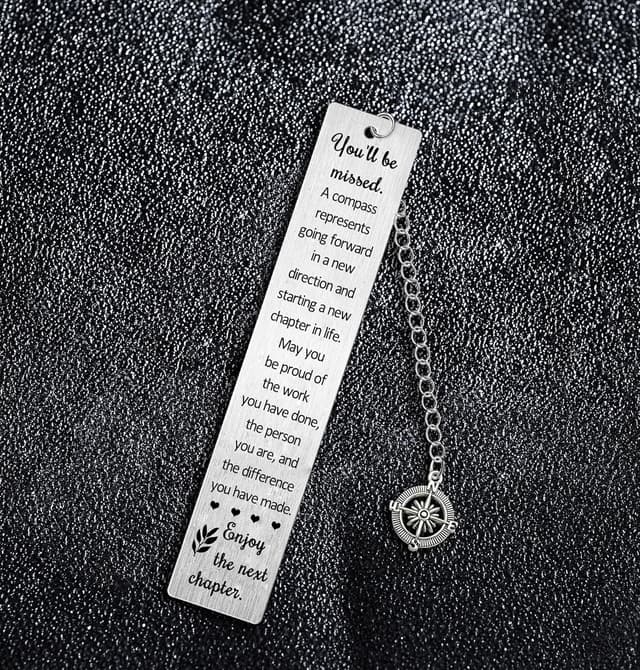 Detalle 2 de Compass farewell bookmark for next chapter