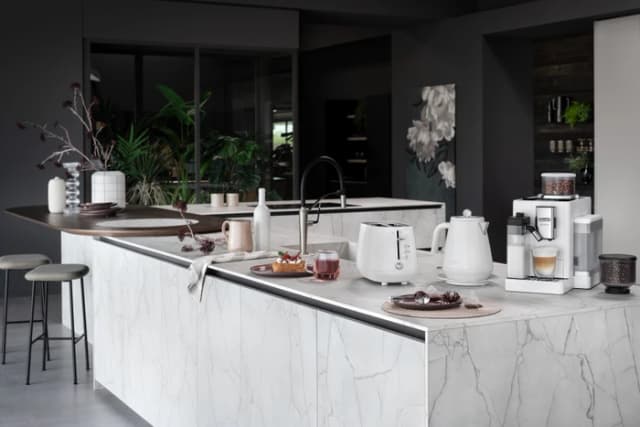 Thumbnail 14 de Delonghi Rivelia EXAM440.55.W Kaffeesystem