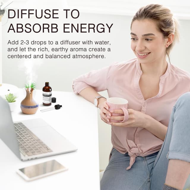 Detalle 1 de 100ml 100% Pure Patchouli Essential Oil (Pogostemon cablin) in Amber Glass Bottle with Dropper