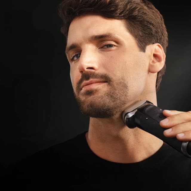 Thumbnail 7 de Braun Series 9 Pro+ 9660CC Schwarz Rasierer 🪒