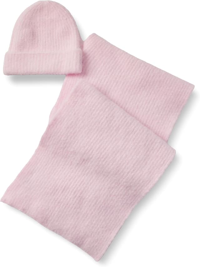 Imagen de Amazon Essentials Faux Mohair Scarf & Hat Set Demi's Pick 🧣 en OfertitasTOP