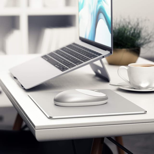 Detalle de SATECHI M1 kabellose Bluetooth-Computermaus (USB‑C wiederaufladbar) in Roségold