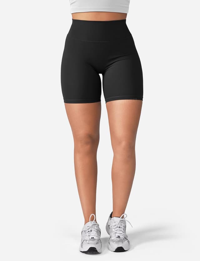 Detalle 2 de YEOREO Women’s Hidden Scrunch Biker Shorts (3.6" / 4.5" / 6") with High Waist Tummy Control