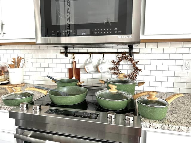 Detalle 2 de MAISON ARTS 12-Piece Nonstick Cookware Set