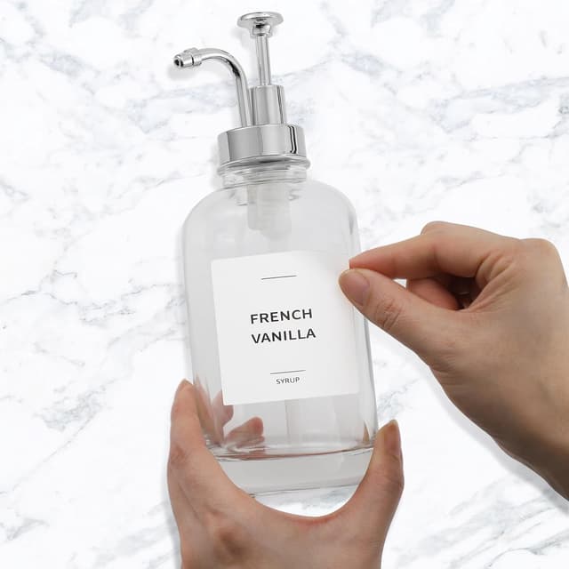 Detalle de Spaceneat Coffee Syrup Dispenser with Pump (Glass) – 500 ml bottle set with labels, brush & funnel