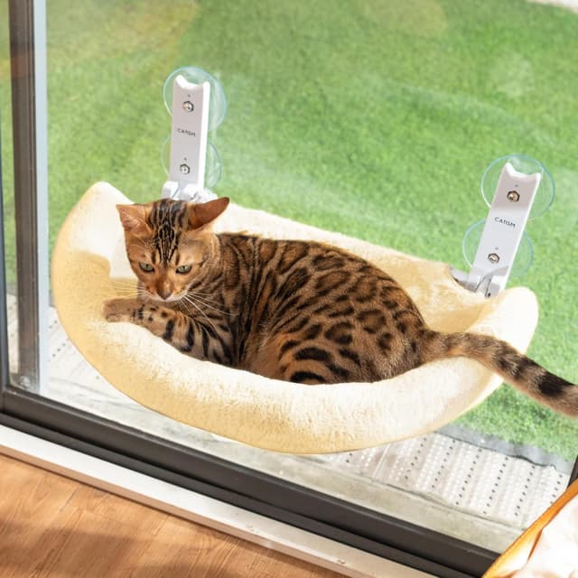 Detalle de CATISM Foldable Cat Window Perch – Semi-circular cat window bed with suction cups and reinforced frame (Beige)