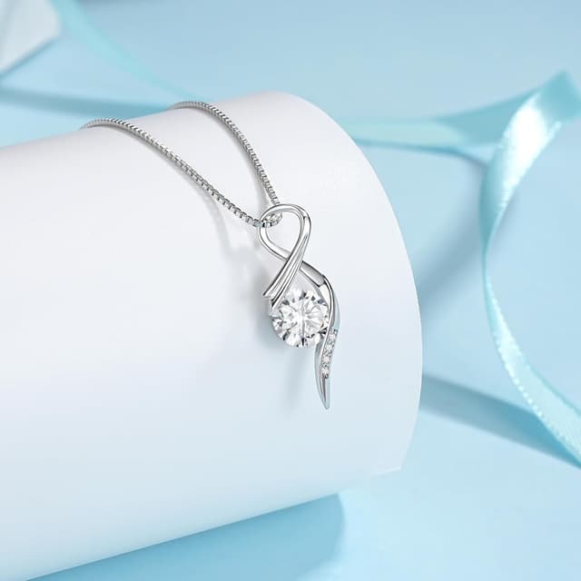 Detalle de Loutade silver necklace with CZ 925