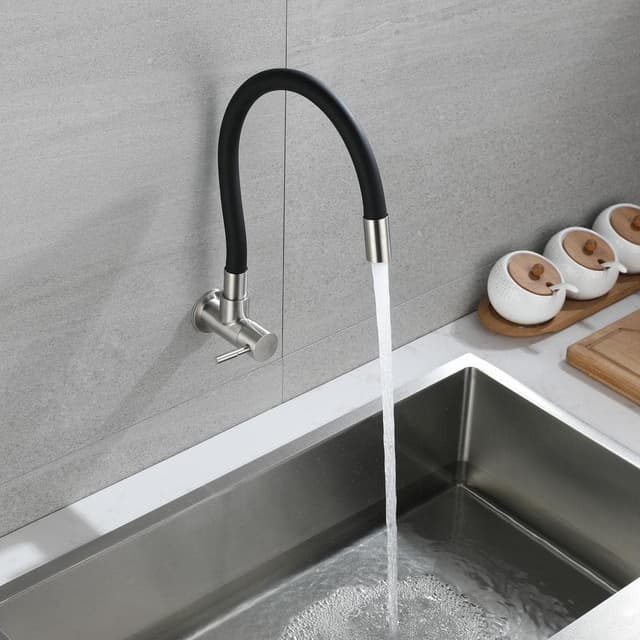 Detalle 2 de HomeLava Rubinetto a muro acqua fredda nero con tubo flessibile in silicone (girevole 360°)