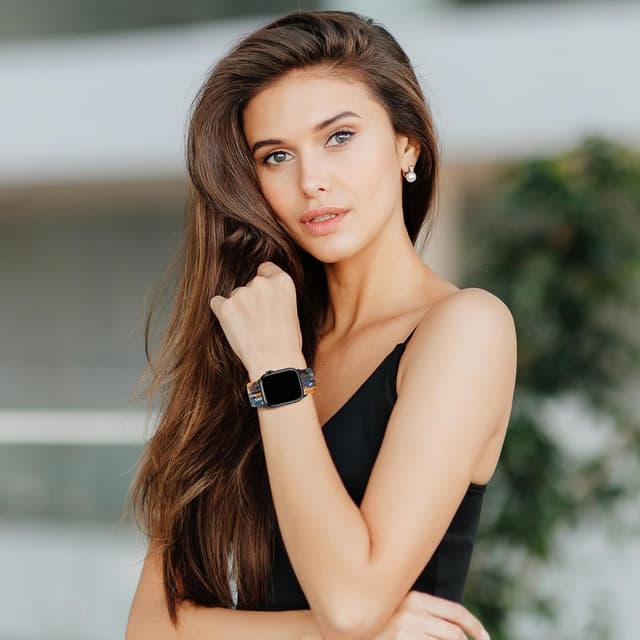 Thumbnail 2 de Qimela Sport Loop Magnetic Stretchy Braided Band for Apple Watch (38mm–49mm)