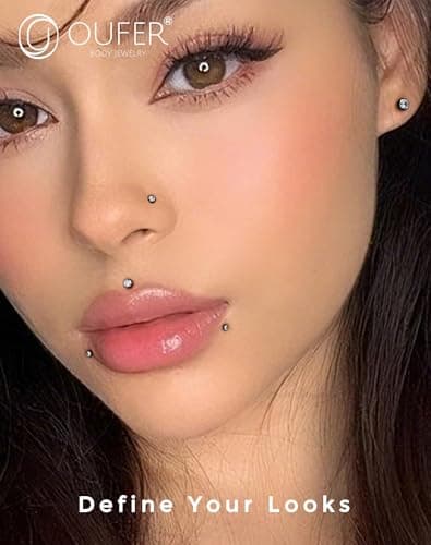 Detalle 2 de OUFER Body Piercing Labret en titanio negro con sistema threadless/push-in (16G/18G/20G)