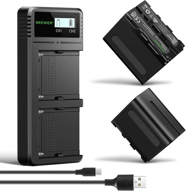 Detalle de NEEWER 2x NP-F970 7800mAh replacement batteries with dual charger (Type C) for Sony NP-F970