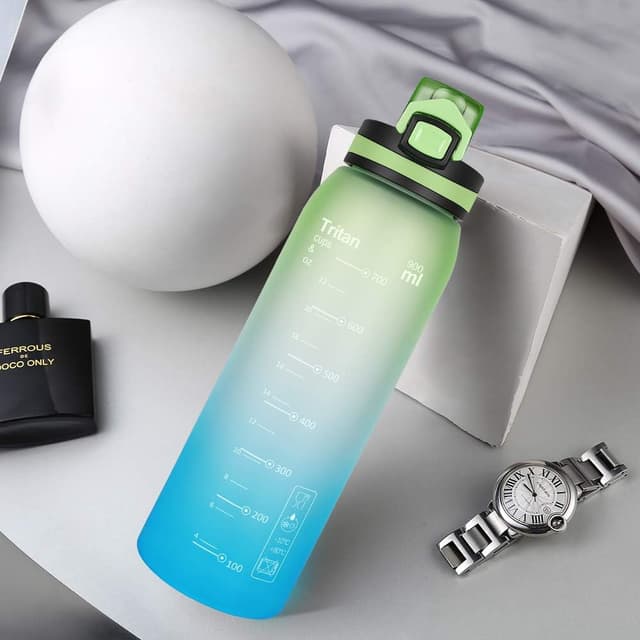 Detalle 2 de Opard Sport-Trinkflasche 900 ml aus Tritan, BPA-frei, auslaufsicher – mit Sieb