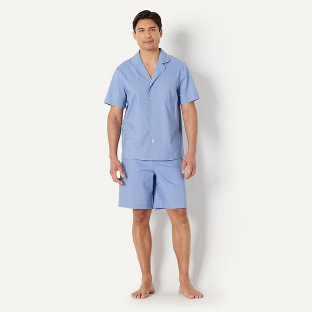 Detalle de Amazon Essentials Herren-Schlafanzug-Set aus Baumwoll-Popeline mit kurzärmeligem Hemd und Shorts