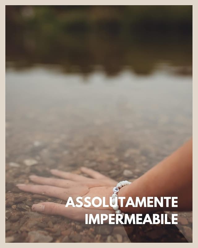 Detalle de GD GOOD.designs Bracciale di perline con lettera “I” in howlite e pietre naturali