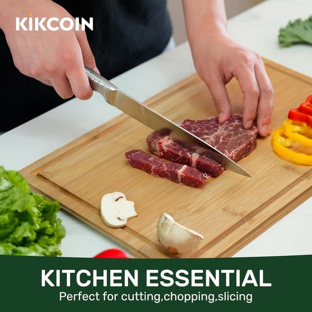 Detalle 2 de Kikcoin 17” x 11” Bamboo Cutting Board with Deep Juice Groove & Handle