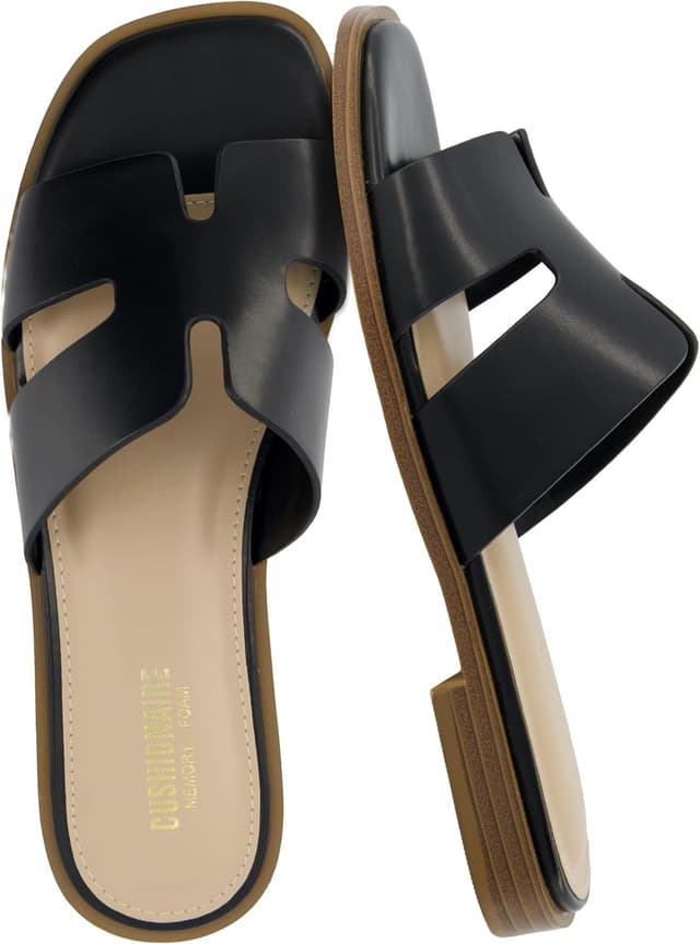 Detalle de CUSHIONAIRE Voyage Cutout Strap Slides for Women — memory foam comfort slip-on summer flats