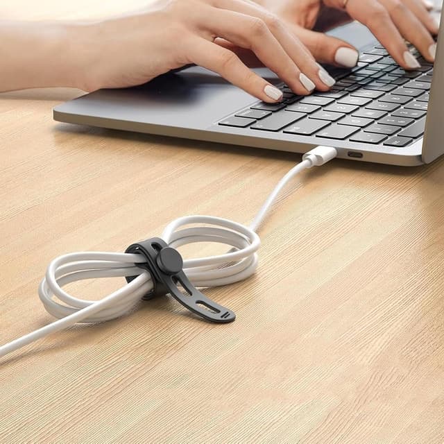 Detalle de Alyxen 8x Silikon-Kabelbinder, 130 mm – Kabelorganisator mit Schnalle zum Binden & Ordnen (Schwarz/Weiß)