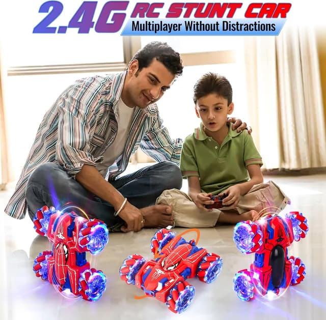 Detalle 2 de AISAMLIN Spider 4WD 2.4Ghz RC Remote Control Car with 360° Double-Sided Rotation (Rechargeable)