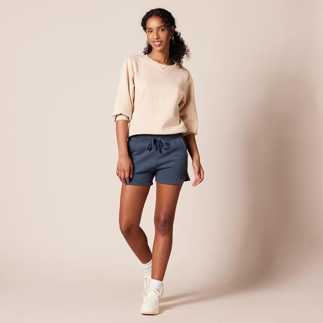 Detalle de Short en polaire pour femme Amazon Essentials avec poches et ceinture à cordon