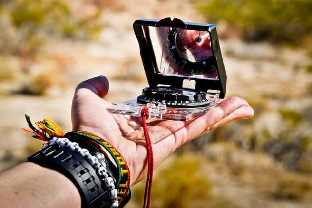 Thumbnail 2 de SUUNTO MC-2 Bussola da campo professionale con lente 🔭