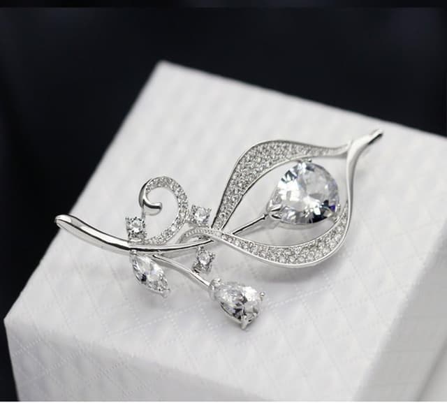 Thumbnail 1 de Deyanse Brosche Damen Blumen 7,1 cm