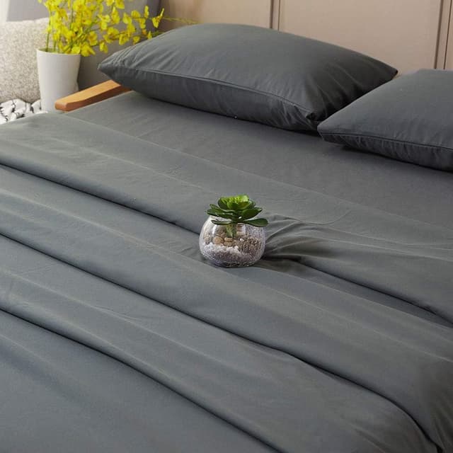 Detalle de SONORO KATE 1800 Thread Count Bed Sheets