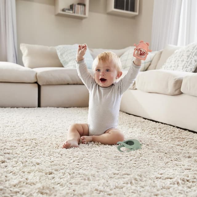 Detalle 2 de Eascrozn 3-Pack Baby Teething Toys (3 Months+) Silicone Teething Mittens